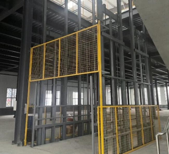 中兴镇请详细介绍一下货梯安装在室外的维护方法